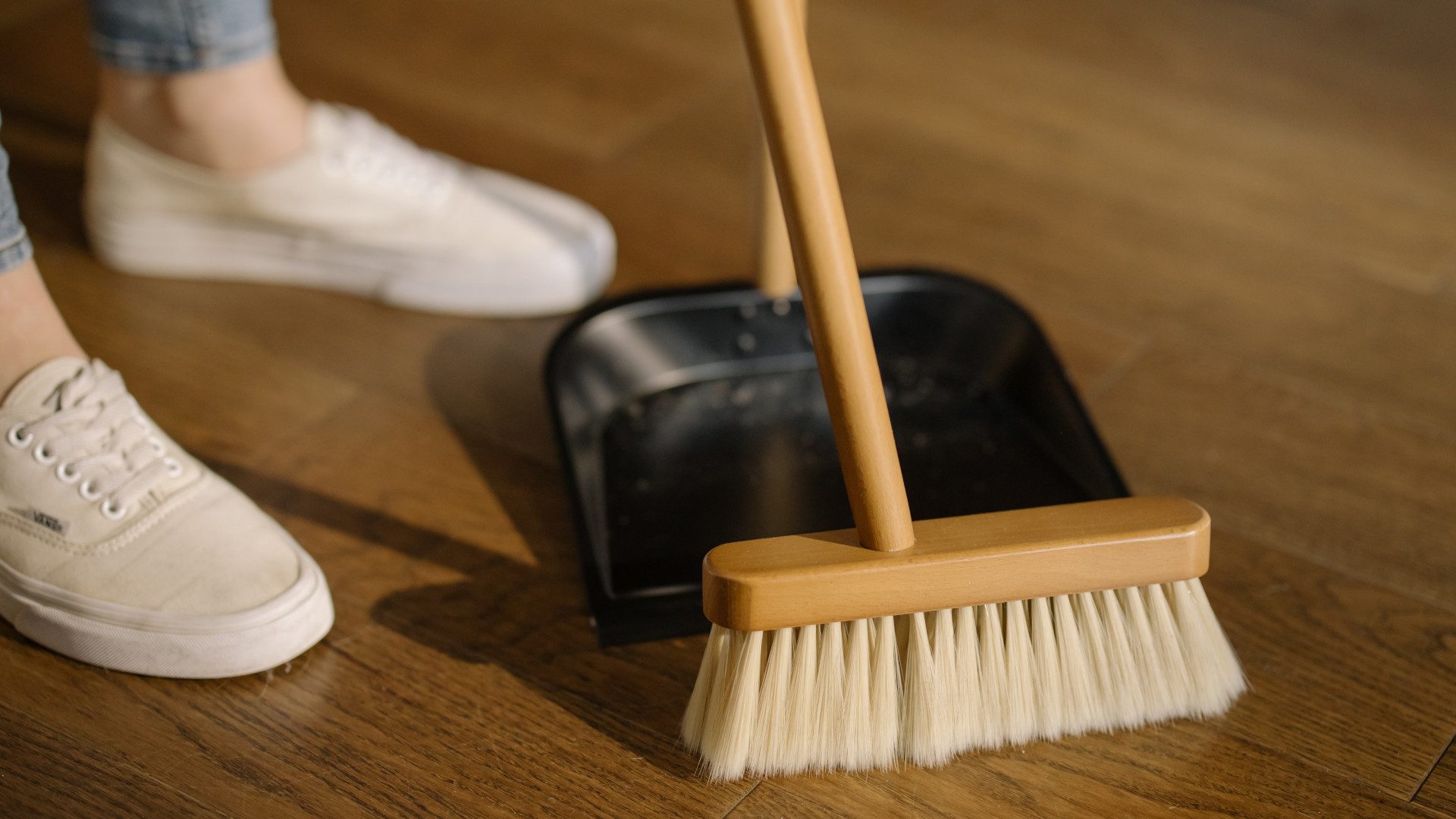 23 Things Everyone Forgets To Clean!